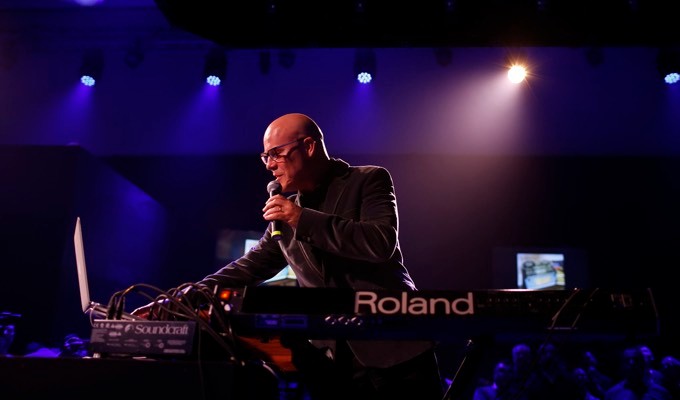 Electronic music pioneer and technologist Thomas Dolby will focus on next-generation sound technologies in his AES New York 2018 keynote address "The Conscious Sound Byte"